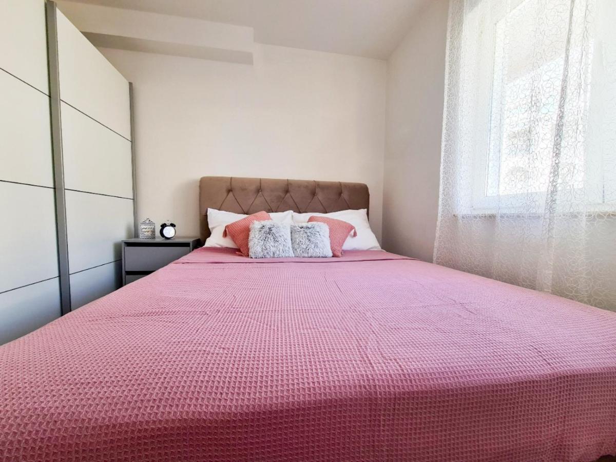 Apartment Three Roads Baška Voda Екстериор снимка