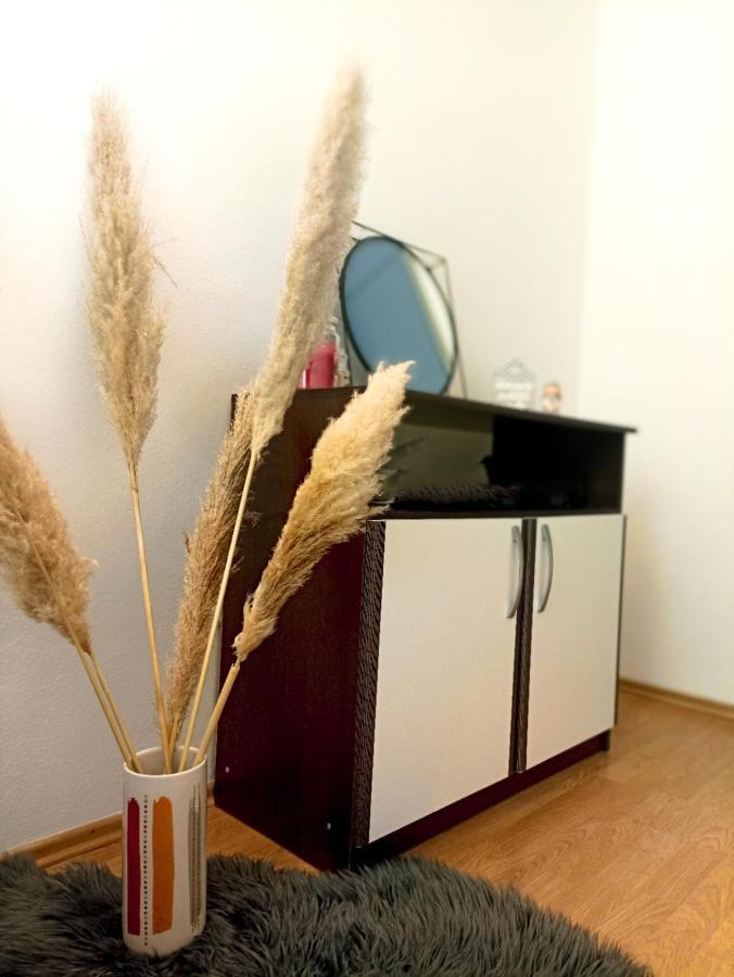 Apartment Three Roads Baška Voda Екстериор снимка