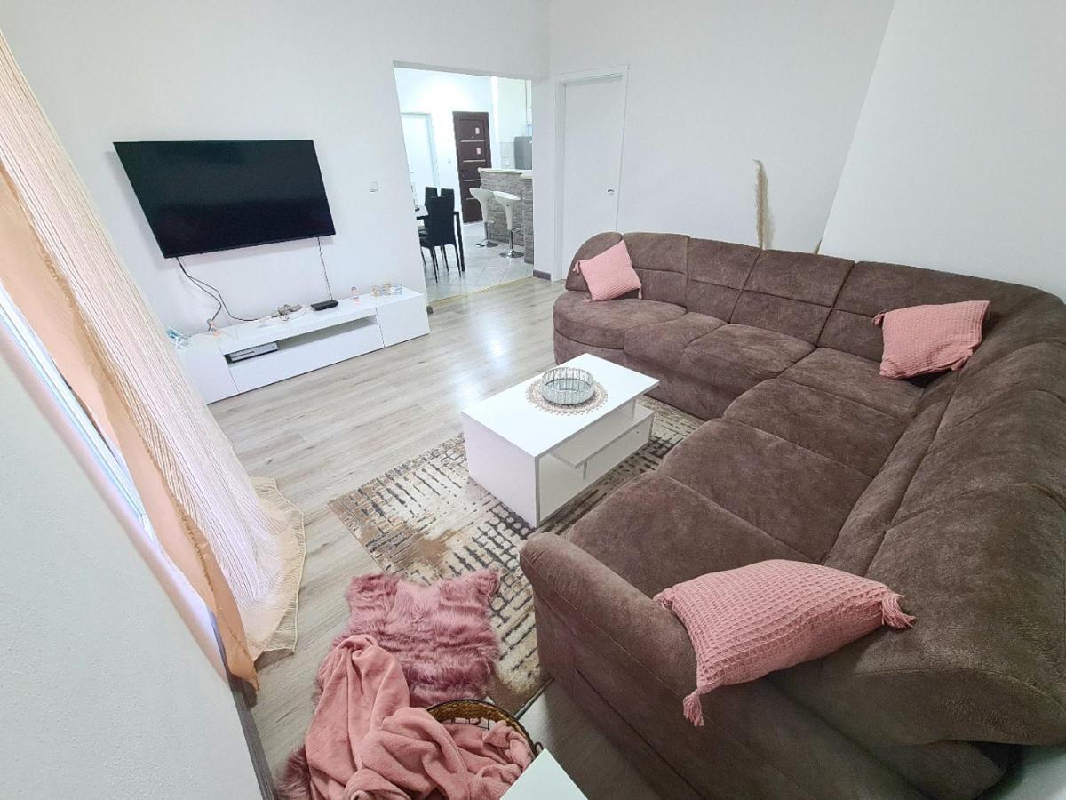 Apartment Three Roads Baška Voda Екстериор снимка