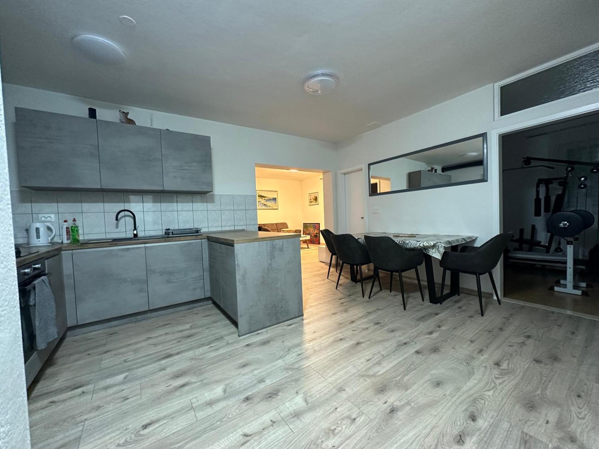 Apartment Three Roads Baška Voda Екстериор снимка
